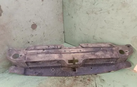 Radiator trim