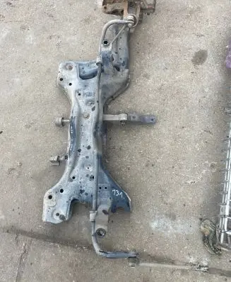 Volkswagen Polo V 6R Front subframe