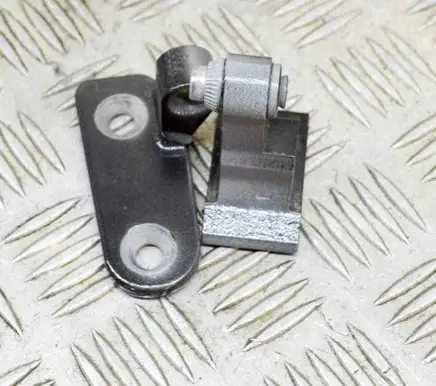BMW 5 G30 G31 Front door upper hinge 7333059