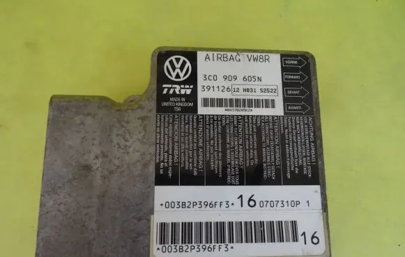 Volkswagen PASSAT B6 Airbag control unit/module 3C0909605N 391126