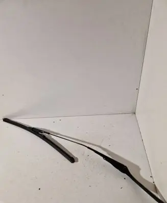BMW 1 E81 E87 Front wiper blade arm 61617