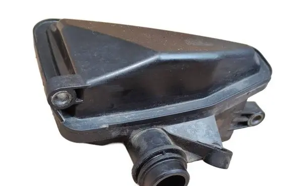 Mercedes-Benz C W204 Intake resonator A6421400087