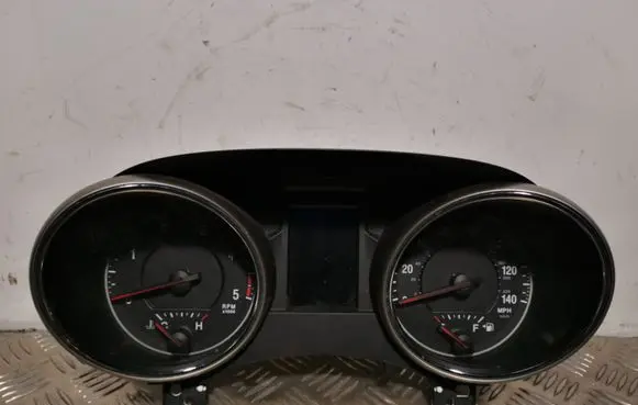 Jeep Grand Cherokee Speedometer (instrument cluster) P56046424AA