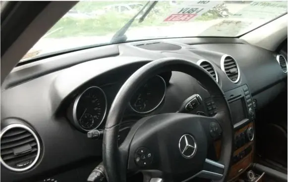 Mercedes-Benz ML W164 Dashboard