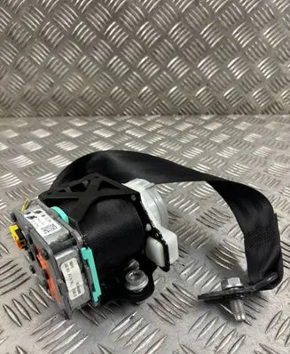 Audi A8 S8 D4 4H Rear seatbelt 4H0857805D