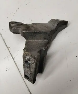 Volvo XC60 Engine mounting bracket 31293542