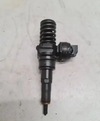 Volkswagen Caddy Fuel injector 038130073BN