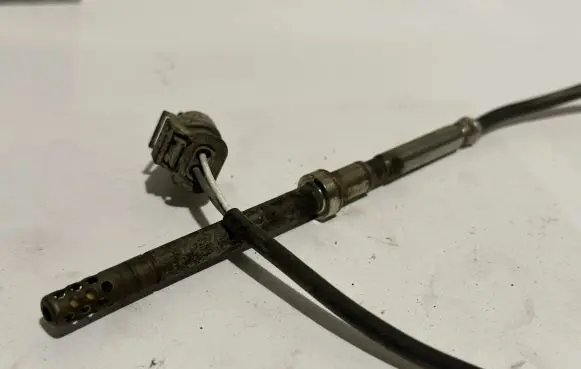 Mercedes-Benz GLC C253 Oil temperature sensor A0009058904