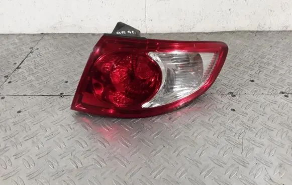 Hyundai Santa Fe Rear/tail lights 924022B000