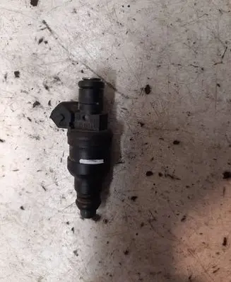 Audi A3 S3 8L Fuel injector 058133551