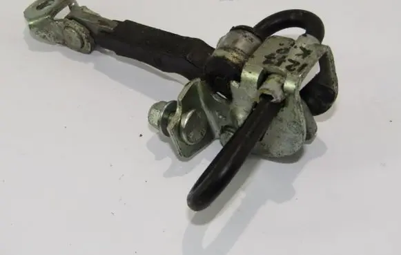 Fiat 500 Front door check strap stopper