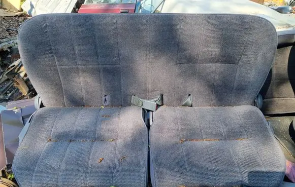 Mitsubishi Space Wagon Rear seat 