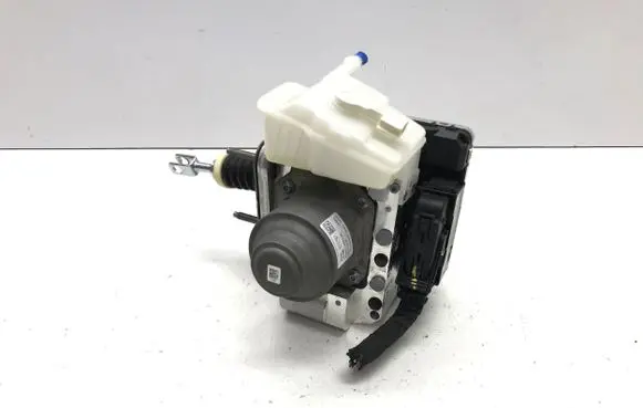Master brake cylinder