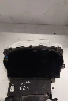 Toyota Yaris Speedometer (instrument cluster)