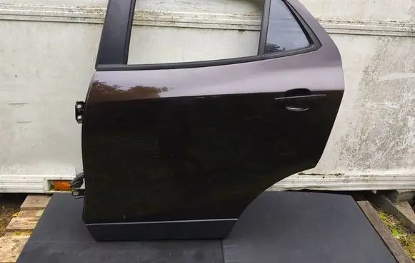 Rear door