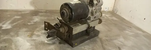 Ford Galaxy ABS Pump 7M0614111C