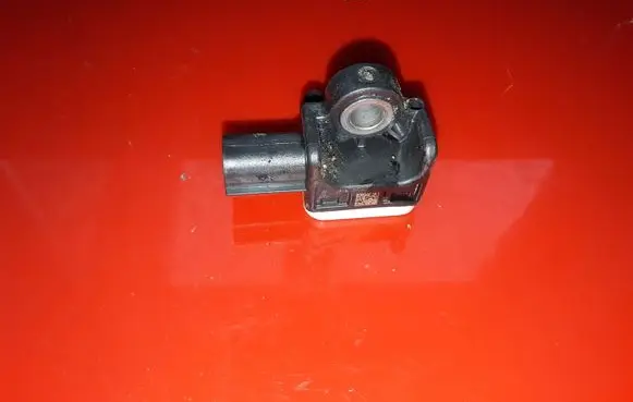 Volvo S60 Airbag deployment crash/impact sensor 31334336 C83HA