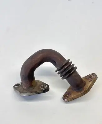 Volkswagen PASSAT B6 EGR valve line/pipe/hose 03G131521AM