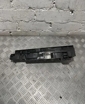 BMW 3 E90 E91 Radiator support slam panel bracket 17107524914