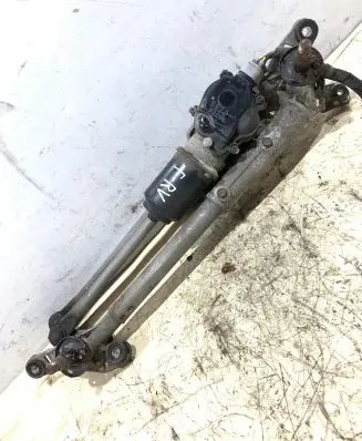 Honda FR-V Front wiper linkage and motor 592232238