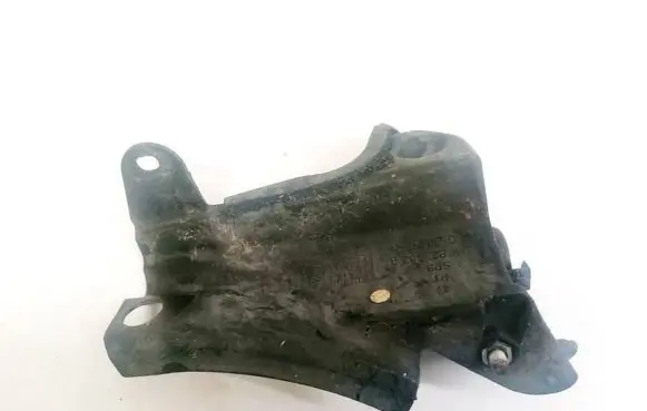 Volkswagen Golf Plus Front bumper mounting bracket 5M0823602B