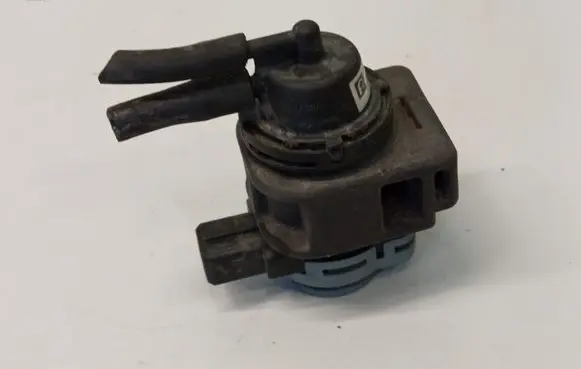 Renault Laguna III Turbo solenoid valve 702256150