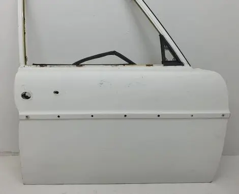 Mercedes-Benz COMPAKT W115 Front door