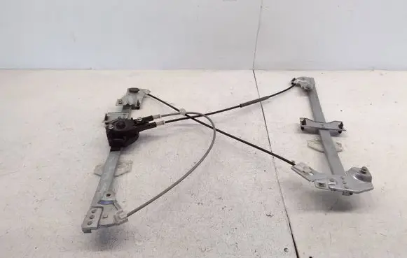 Citroen Berlingo Front door manual window regulator 