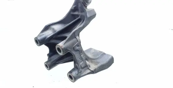 Audi A4 S4 B9 Engine mounting bracket 04L131159c