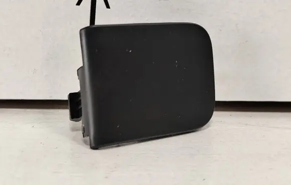 Nissan Tiida C11 Front tow hook cap/cover 622A0EM30H