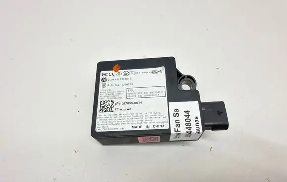 Tesla Model 3 Other control units/modules 1089775 109785500H