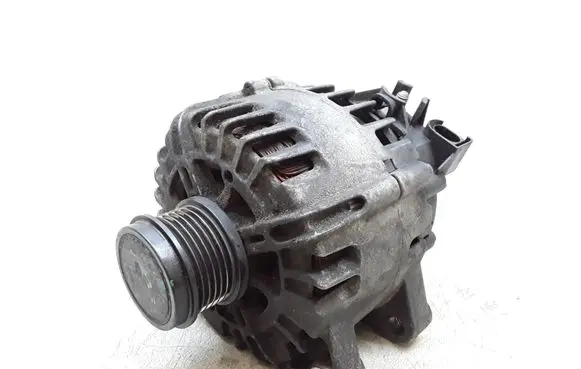 Volvo V40 Generator/alternator 31419219
