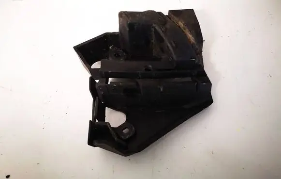 Volvo C30 Front bumper mounting bracket 30655935