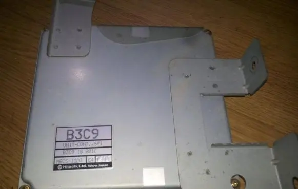 Mazda 121 Engine control unit/module B3C918881C mecs-j103
