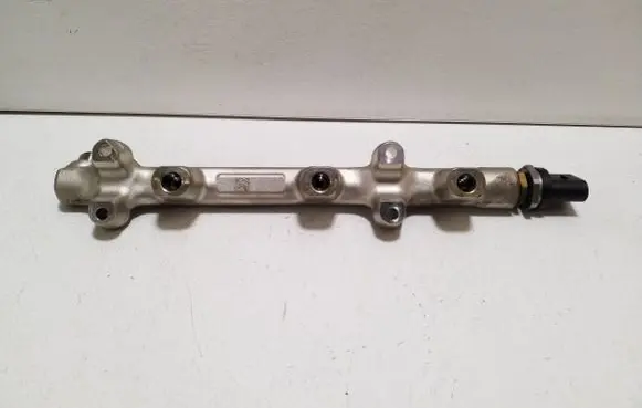 Audi A1 Fuel main line pipe 05C133320A 0261545169