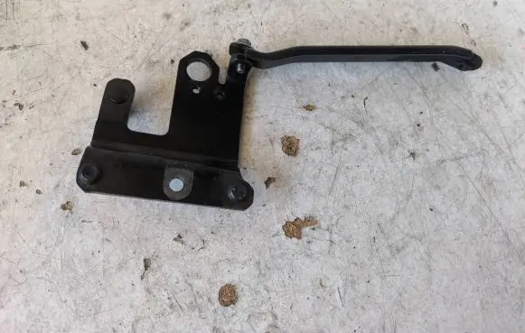 Volkswagen Multivan T5 Engine mounting bracket 070103390D 4505