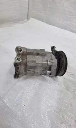 Opel Antara Air conditioning (A/C) compressor (pump) 557805030