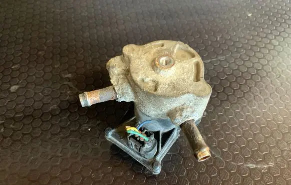 Lexus RX 330 - 350 - 400H Vacuum pump 3530048011