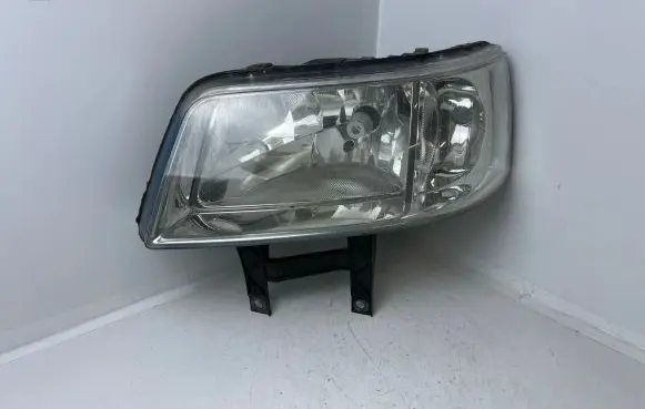 Volkswagen Transporter - Caravelle T5 Headlight/headlamp 1305235737