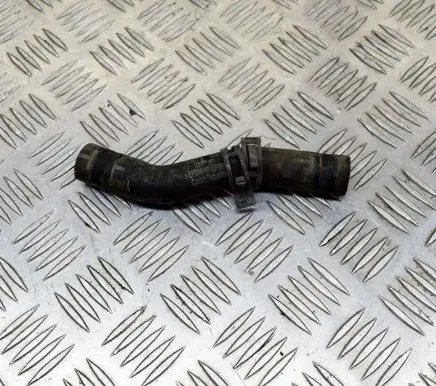 Engine coolant pipe/hose