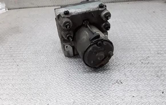 Audi A4 S4 B5 8D ABS Pump 8D0614111 0265214002