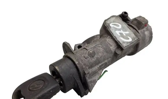 Volkswagen PASSAT B5 Ignition lock 4B0905851A