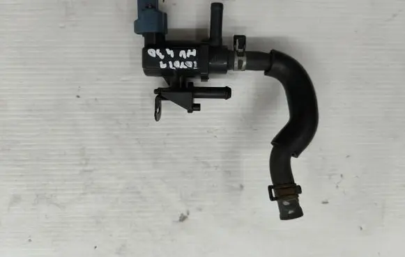 Toyota Avensis T250 Turbo solenoid valve 9008091231