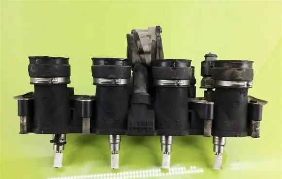 Volkswagen PASSAT B6 Intake manifold 06D133340