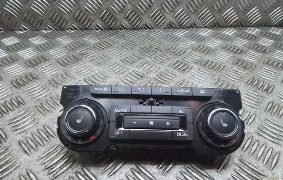 Skoda Yeti (5L) Climate control unit 3T0907044BS 5HB009749 5HB00974985
