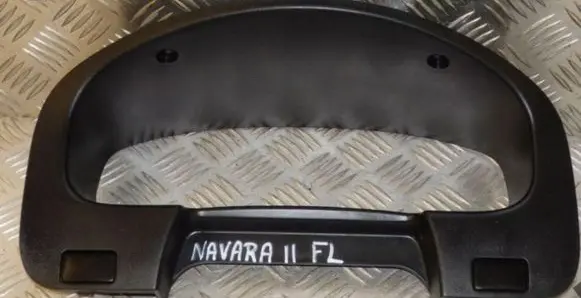 Nissan Navara D22 Speedometer (instrument cluster) NISSAN_NAVARA_II_D22_97-05_OBUDOWA RAMKA LICZNIKA