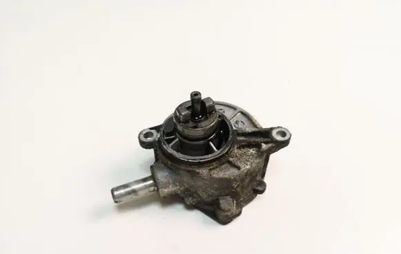 Mercedes-Benz CLC CL203 Vacuum pump