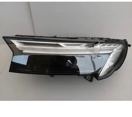 Audi Q7 4M Headlight/headlamp 4M0941039E
