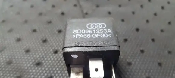 Audi A6 S6 C6 4F Other relay 8D0951253A V23134-B52-X301