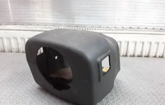 KIA Sorento Steering wheel column trim